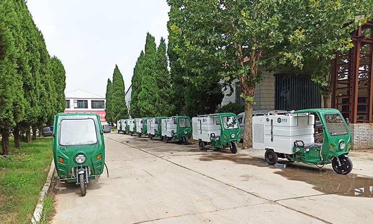 北京环卫公司订购三轮高压清洗车，用于城市清扫人行道高压清洗作业