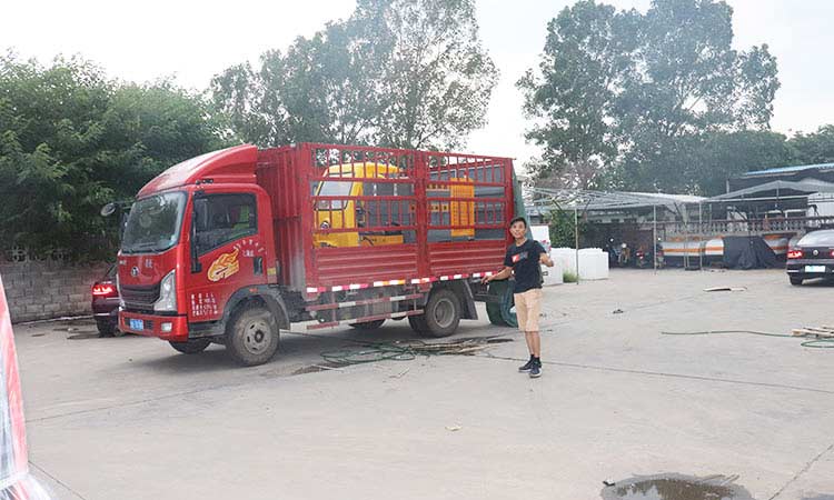 道路高压清洗车环卫保洁公司的好帮手，客户的信赖是我们前进的动力