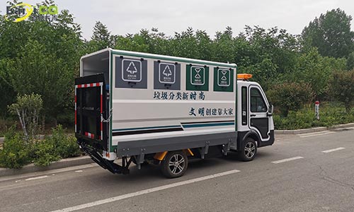 四分类八桶垃圾车，解决小区垃圾分类转运难题
