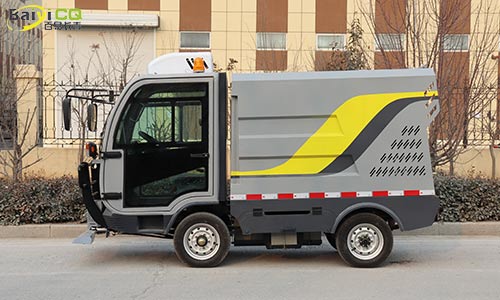 小型四轮高压清洗车，道路清洁效果好城市颜值担当