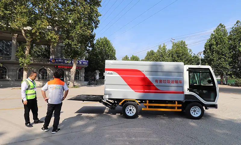 纯电动分类垃圾清运车，小区垃圾分类转运好帮手