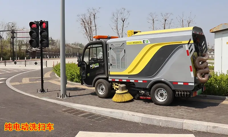 汽油版本洗扫车真的可以继续再用吗？纯电动洗扫车又有哪些优势和特点？