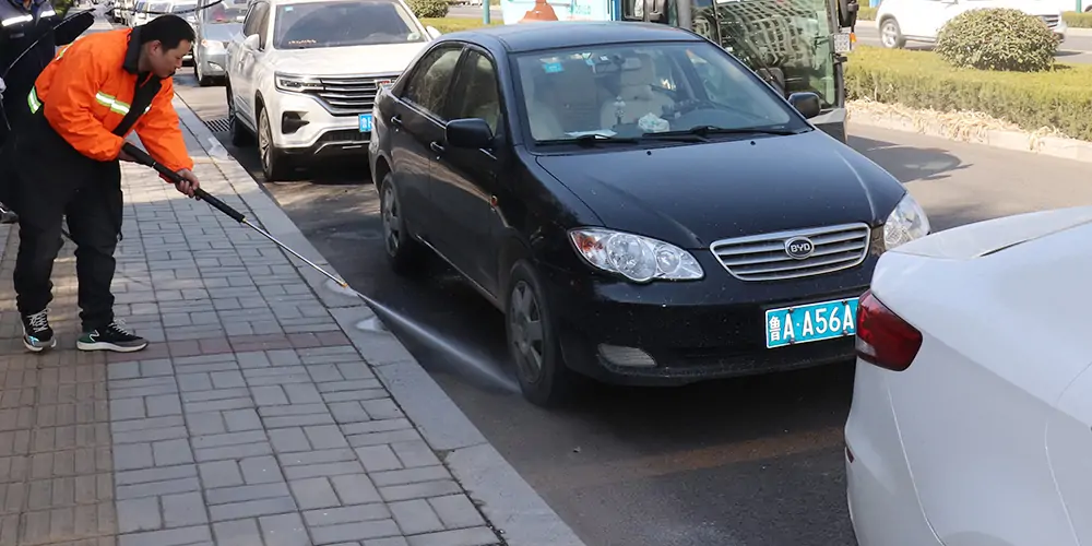 道路洗扫车，路面污渍清洁“专家”_电动洗扫车_环卫洗扫车_小型洗扫车