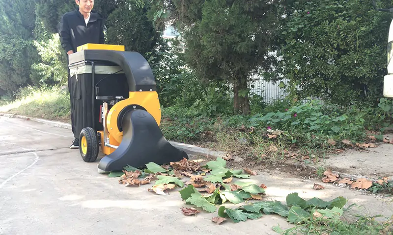 手推式树叶收集器，园林物业落叶收集转运好帮手，操作简单，灵活多样