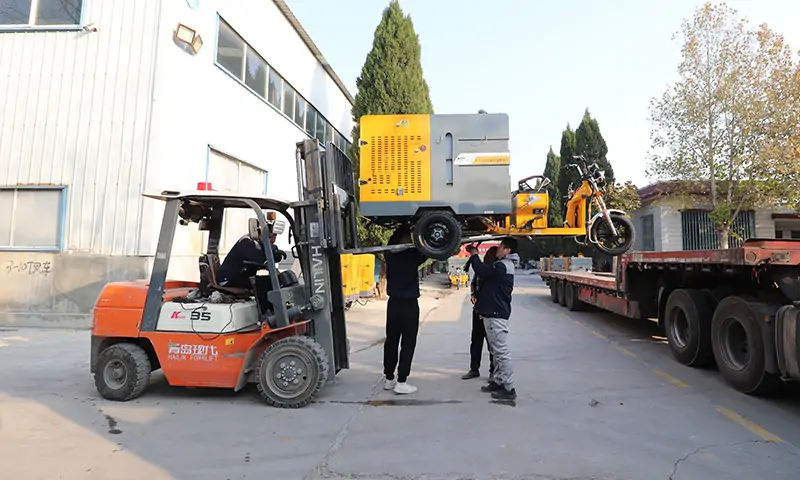 高温高压清洗车：冬季热水冲洗，道路清洗的神奇利器