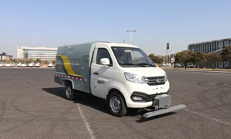 新能源道路养护车：绿色清洁，高效环保的城市美容师