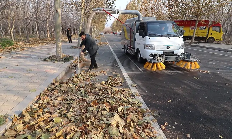 百易车辆官网拼图-主图_看图王.jpg